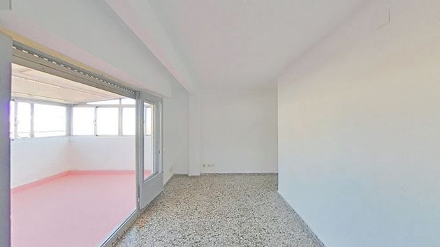 Foto 2 de Alquiler de piso en San Fernando - Princesa Mercedes de 2 habitaciones con terraza