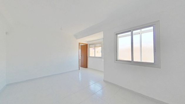 Foto 1 de Pis en lloguer a Sidi Ifni - Nou Alacant de 2 habitacions i 64 m²
