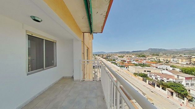 Foto 2 de Piso en alquiler en Centro - Gandia de 3 habitaciones con terraza y ascensor