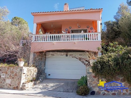 Foto 1 de Chalet en venta en Llançà de 3 habitaciones con terraza y garaje