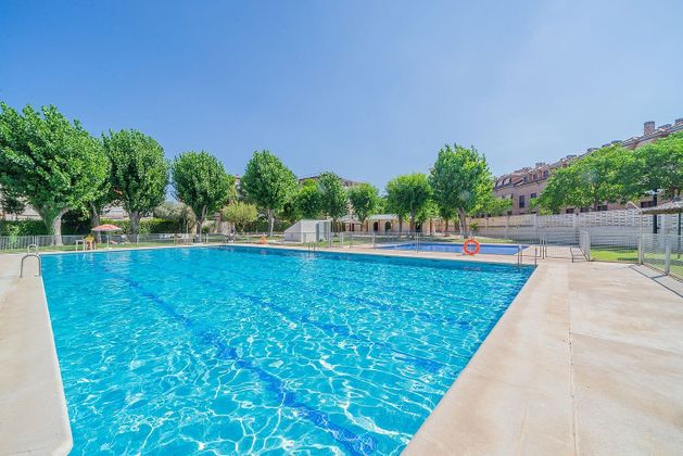 Foto 2 de Pis en venda a avenida De Madrid de 3 habitacions amb terrassa i piscina