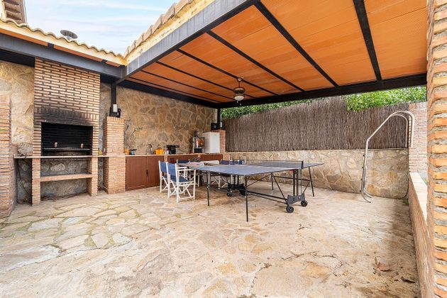 Foto 2 de Chalet en venta en Villanueva de Perales de 4 habitaciones con terraza y piscina