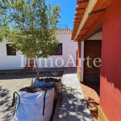 Foto 2 de Casa rural en venda a El Romeral de 2 habitacions amb terrassa i jardí