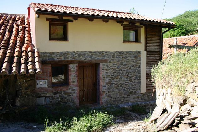 Foto 2 de Casa en venta en Vega de Liébana de 3 habitaciones con calefacción