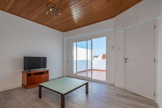 Foto 1 de Venta de piso en El Castellar-L´Oliveral de 2 habitaciones con terraza