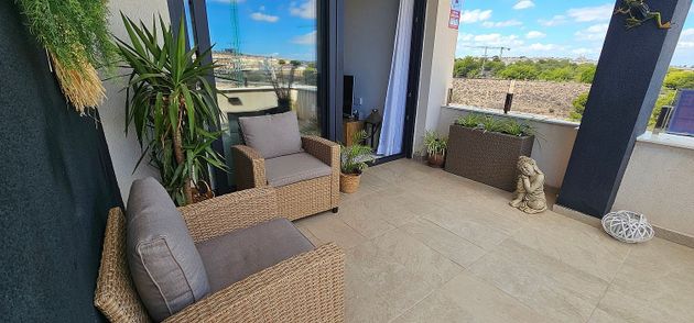Foto 1 de Àtic en venda a calle Lagos de Covadonga de 2 habitacions amb terrassa i piscina