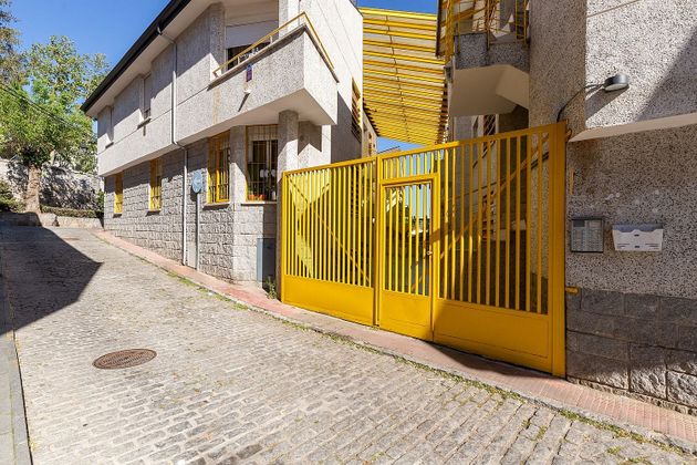 Foto 1 de Pis en venda a Alpedrete de 2 habitacions amb garatge i balcó