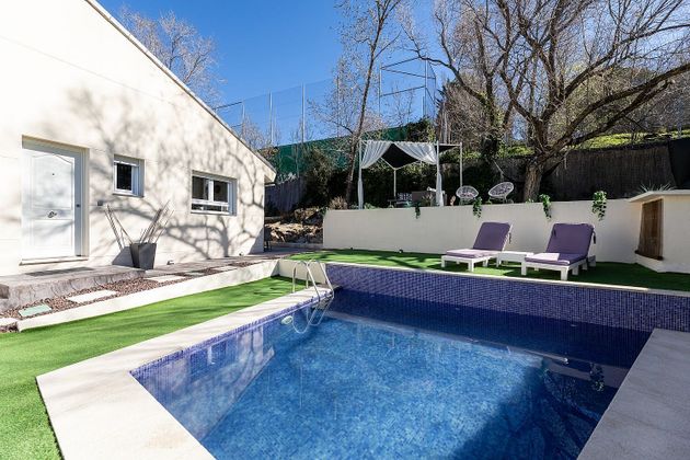 Foto 2 de Xalet en venda a Collado Mediano de 3 habitacions amb piscina i garatge