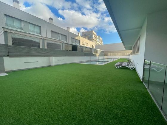 Foto 2 de Venta de piso en Nou Altabix de 3 habitaciones con terraza y piscina