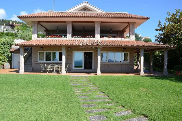 Foto 1 de Xalet en venda a Coruxo - Oia - Saiáns de 8 habitacions amb terrassa i piscina
