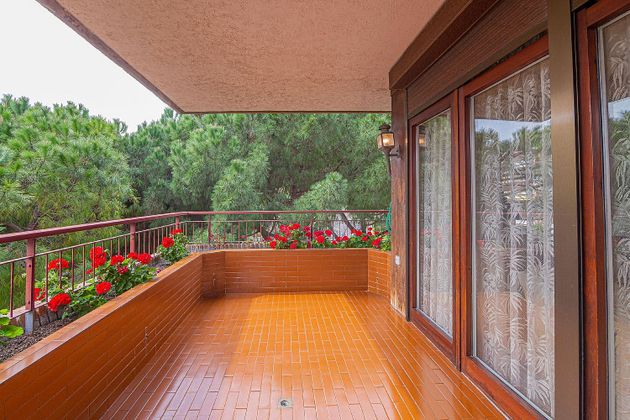 Foto 2 de Pis en venda a Sarrià de 4 habitacions amb terrassa i ascensor
