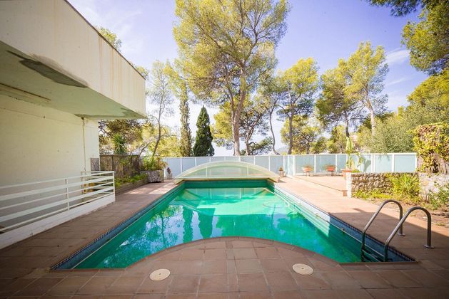 Foto 1 de Xalet en venda a Bellamar de 9 habitacions amb terrassa i piscina
