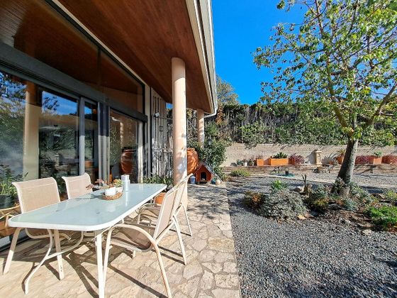Foto 1 de Casa en venta en Olesa de Montserrat de 4 habitaciones con terraza y piscina