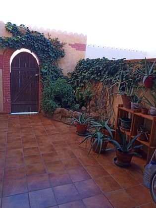 Foto 1 de Casa en venda a Los Molinos - Villa Blanca de 4 habitacions amb terrassa i jardí