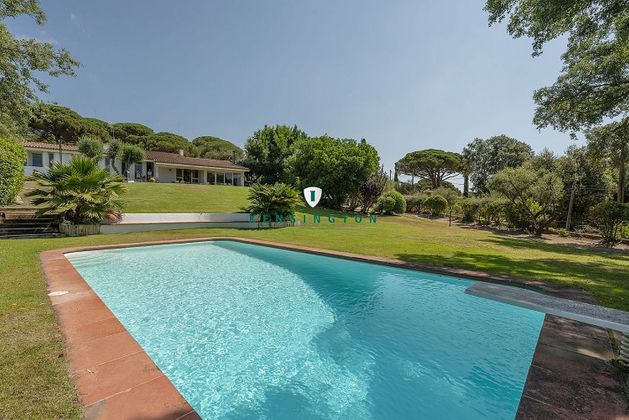 Foto 2 de Xalet en venda a Sant Andreu de Llavaneres de 6 habitacions amb terrassa i piscina