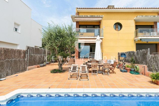 Foto 2 de Casa en venda a Sant Vicenç de Montalt de 3 habitacions amb terrassa i piscina