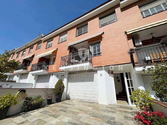 Foto 2 de Casa adossada en venda a Arenys de Mar de 4 habitacions amb terrassa i garatge