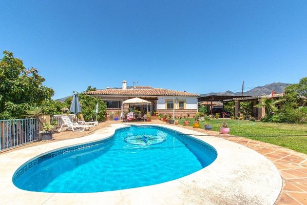 Foto 1 de Casa rural en venda a Campo de Mijas de 6 habitacions amb terrassa i piscina