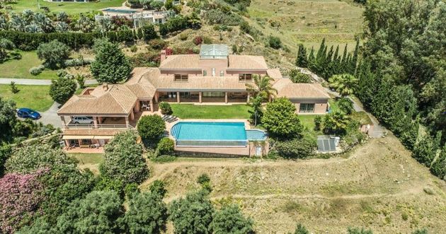 Foto 1 de Casa rural en venta en Zona el Higuerón de 6 habitaciones con terraza y piscina
