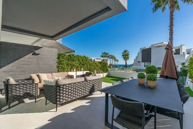 Foto 1 de Casa adossada en venda a Zona de Seghers de 4 habitacions amb terrassa i piscina