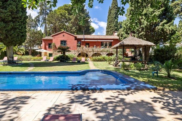 Foto 1 de Xalet en venda a Centro - Torremolinos de 6 habitacions amb piscina i jardí