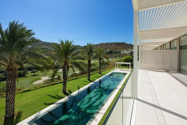 Foto 2 de Xalet en venda a Casares de 5 habitacions amb terrassa i piscina