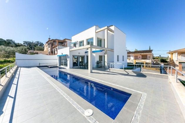 Foto 1 de Chalet en venta en Villanueva del Trabuco de 3 habitaciones con terraza y piscina