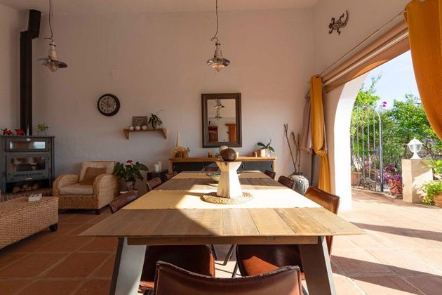 Foto 2 de Casa rural en venta en Arenas de 5 habitaciones con terraza y piscina