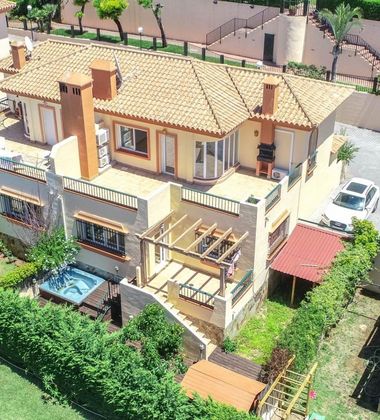 Foto 2 de Venta de casa en Riviera del Sol de 3 habitaciones con terraza y piscina