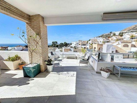 Foto 2 de Casa en venta en Zona el Higuerón de 3 habitaciones con terraza y piscina