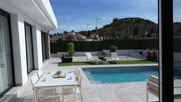 Foto 1 de Xalet en venda a calle Ordóñez de 3 habitacions amb terrassa i piscina