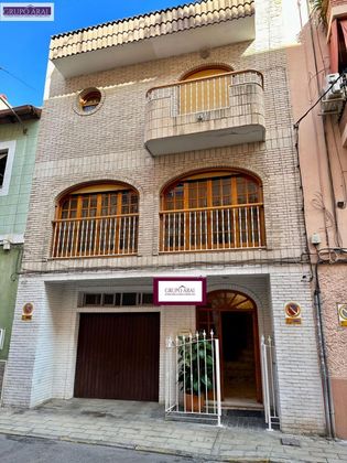 Foto 1 de Casa en venda a calle Dato Iradier de 5 habitacions amb terrassa i garatge