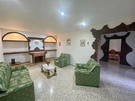 Foto 2 de Casa adossada en venda a El Tablero - El Salobre de 7 habitacions amb terrassa i garatge
