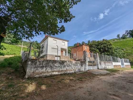 Foto 1 de Casa rural en venta en carretera Chilla de 4 habitaciones con terraza y jardín