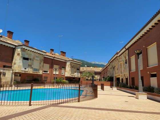 Foto 2 de Pis en venda a Candeleda de 3 habitacions amb terrassa i piscina