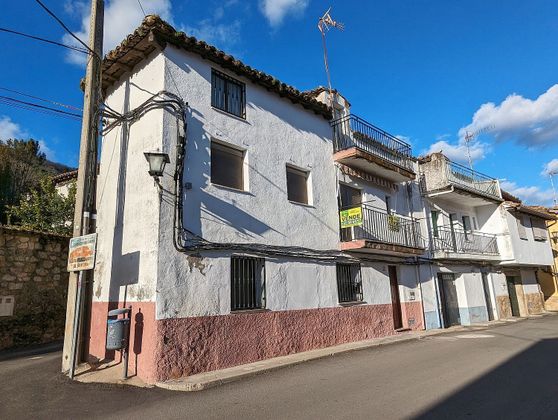 Foto 2 de Casa rural en venda a calle Del Chorro de 4 habitacions amb balcó i aire acondicionat