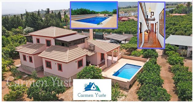 Foto 1 de Casa rural en venta en calle Finca la Arjona de 4 habitaciones con terraza y piscina
