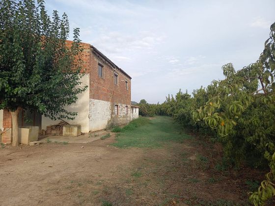 Foto 2 de Casa rural en venda a Fraga de 4 habitacions amb terrassa i jardí