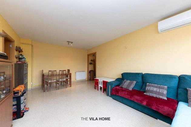 Foto 2 de Piso en venta en Sant Joan - Molí del Vent de 3 habitaciones con balcón y aire acondicionado