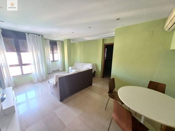 Foto 1 de Piso en venta en Centro - Cáceres de 3 habitaciones con terraza y aire acondicionado