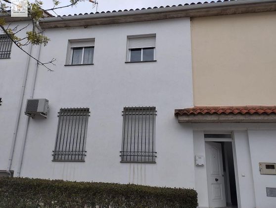 Foto 1 de Casa en venda a Casar de Cáceres de 3 habitacions amb terrassa i garatge