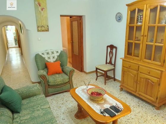 Foto 1 de Casa en venda a Malpartida de Cáceres de 3 habitacions amb terrassa