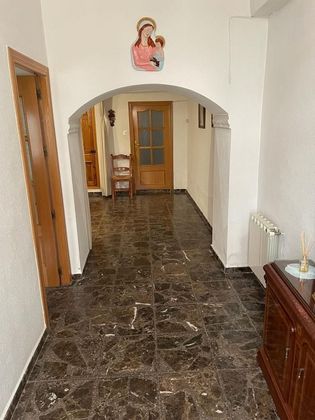 Foto 2 de Casa en venta en Chinchilla de Monte-Aragón de 4 habitaciones con terraza y garaje