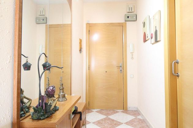 Foto 2 de Piso en venta en Bardají-Molí de Baix de 3 habitaciones con terraza y calefacción