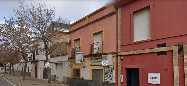 Foto 1 de Local en venda a calle Navarra de 86 m²