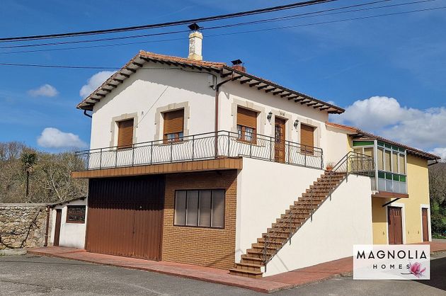 Foto 1 de Xalet en venda a barrio Iruz de 3 habitacions amb terrassa i garatge