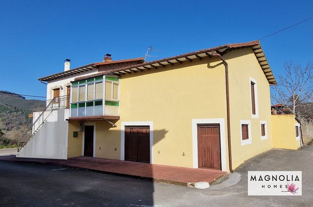 Foto 2 de Xalet en venda a barrio Iruz de 3 habitacions amb terrassa i garatge