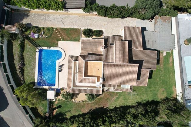 Foto 2 de Xalet en venda a calle Corriol de 4 habitacions amb terrassa i piscina