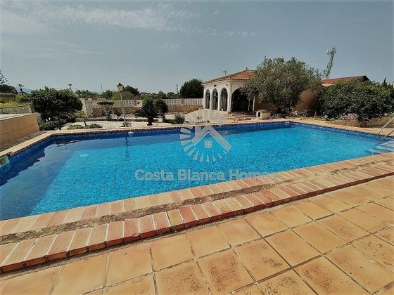 Foto 2 de Xalet en venda a calle Vell de Dénia de 3 habitacions amb terrassa i piscina