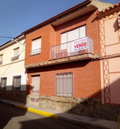 Foto 1 de Casa en venda a calle Sevilla de 5 habitacions i 224 m²